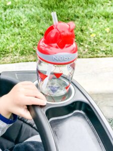 Nuby review 3D silicone bib thirsty kids flip-it freestyle review thirsty kids flip-it boost review toddler travel cups reviews toddler cups straw review crumb catcher bib review